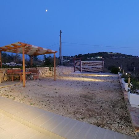 Twins Villa Sarande Bagian luar foto
