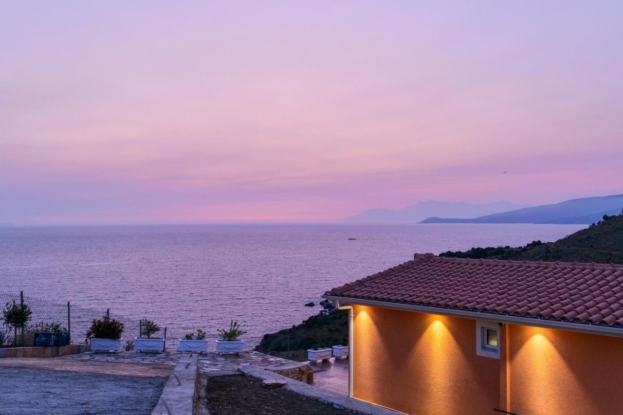 Twins Villa Sarande Bagian luar foto
