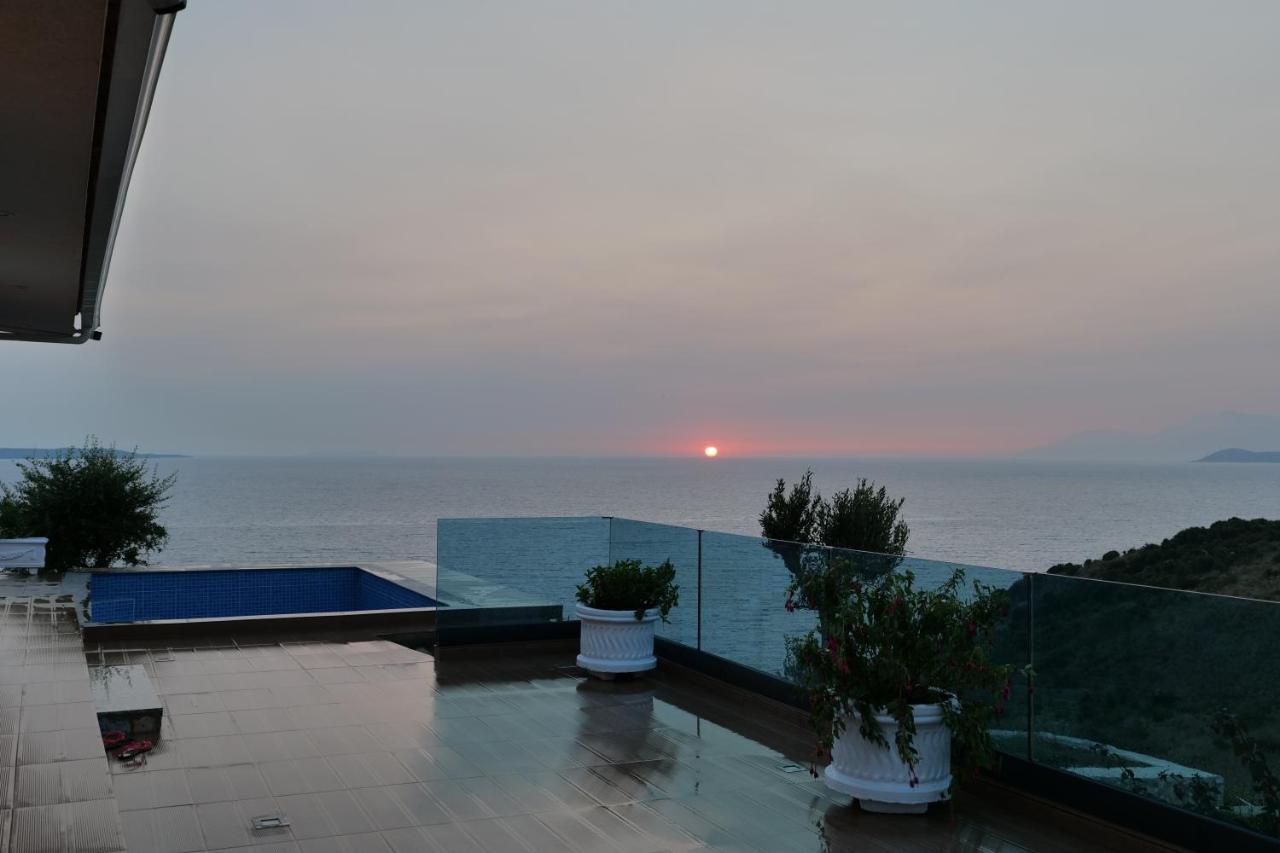 Twins Villa Sarande Bagian luar foto