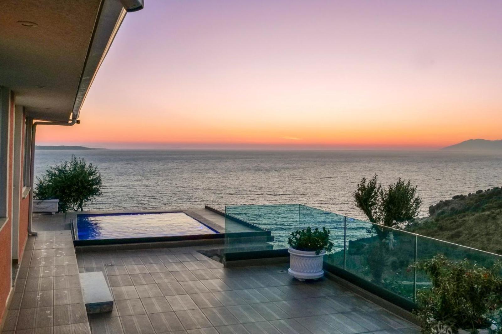 Twins Villa Sarande Bagian luar foto