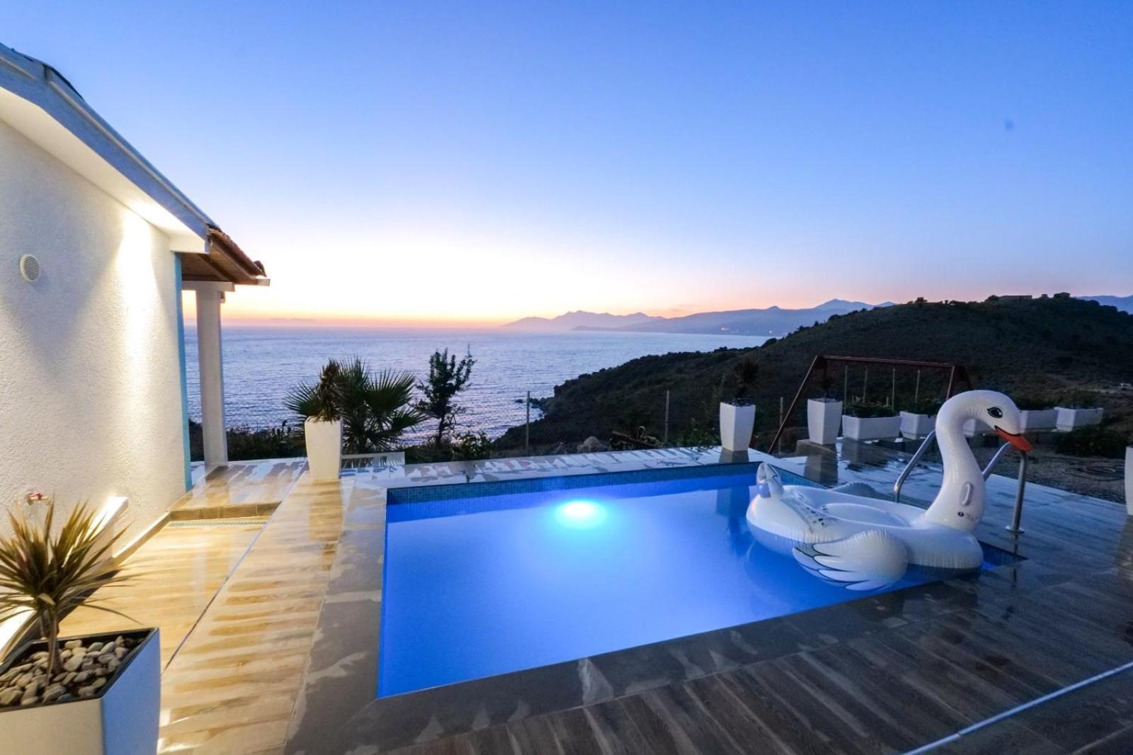 Twins Villa Sarande Bagian luar foto