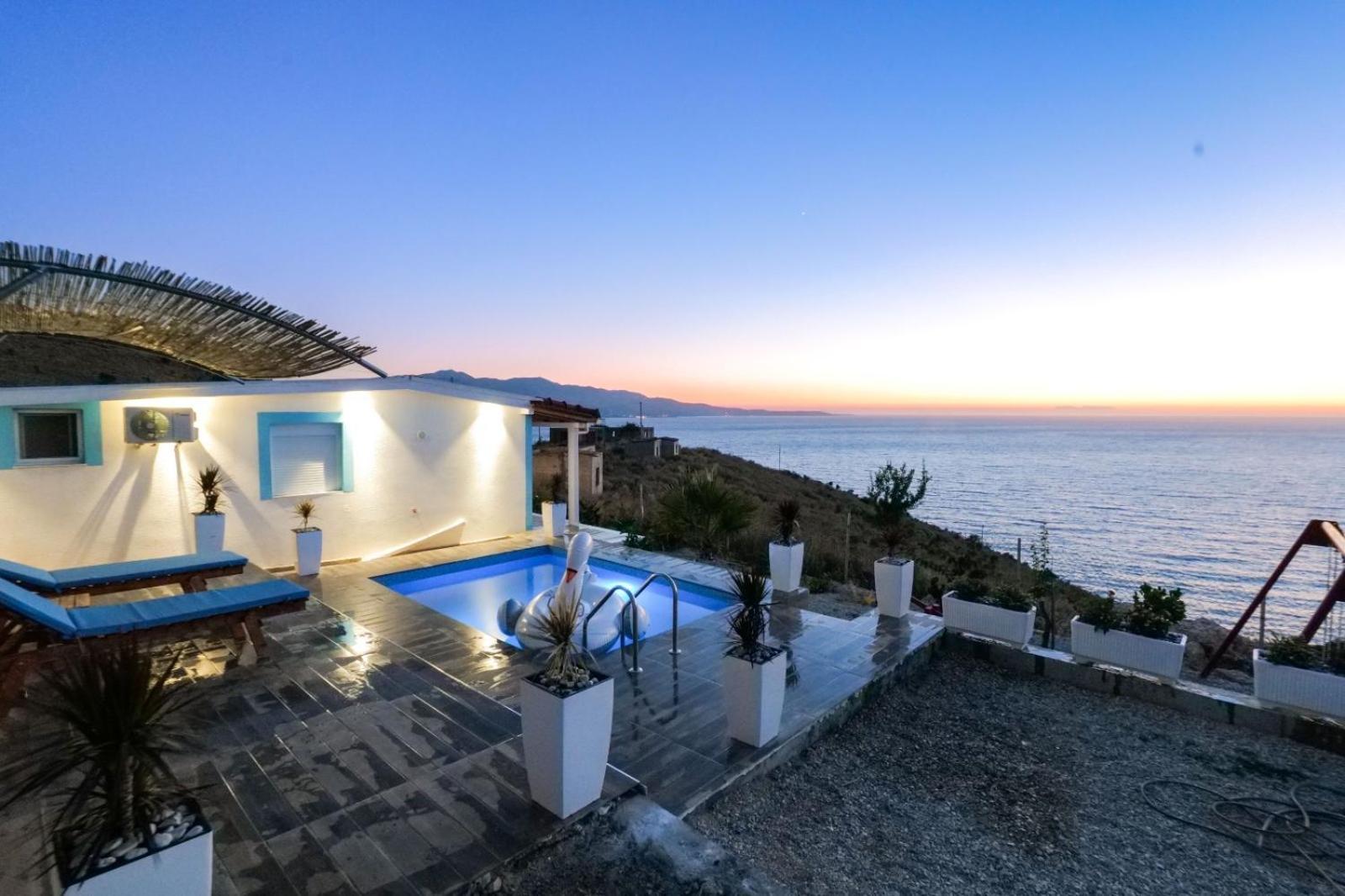 Twins Villa Sarande Bagian luar foto
