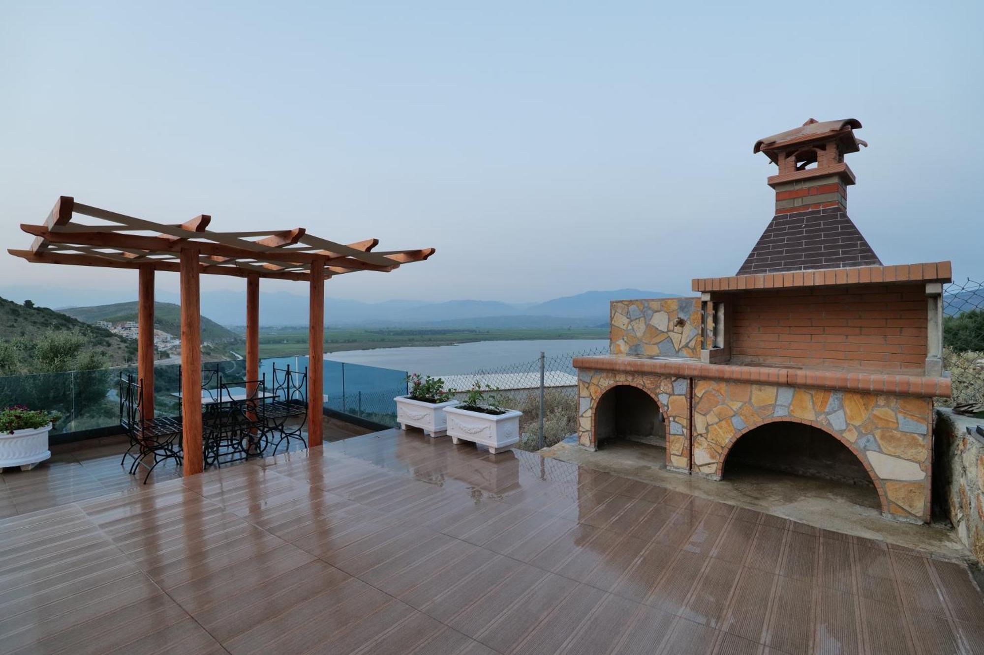 Twins Villa Sarande Bagian luar foto