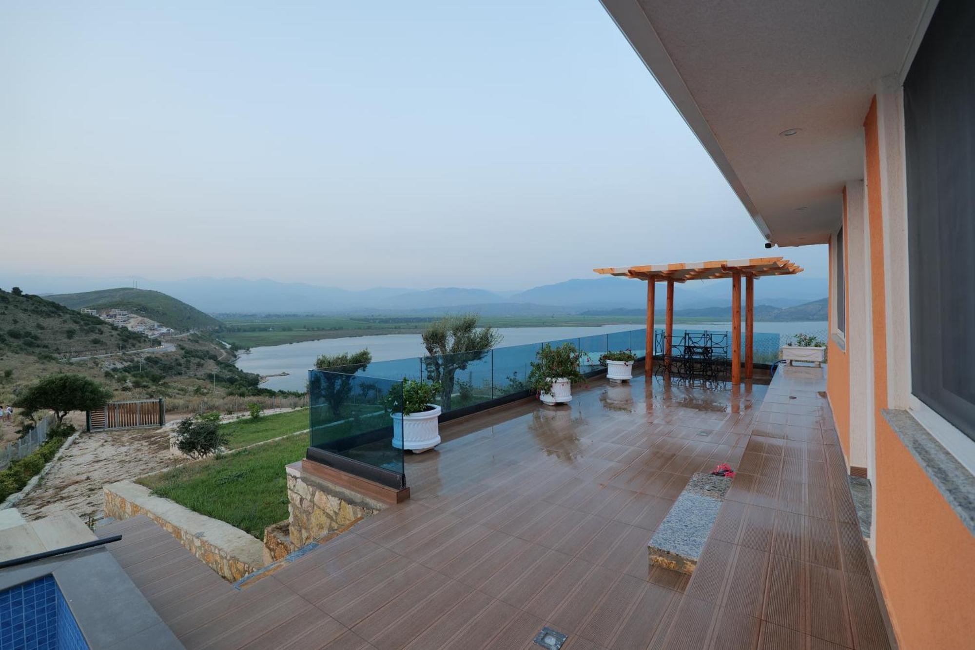 Twins Villa Sarande Bagian luar foto