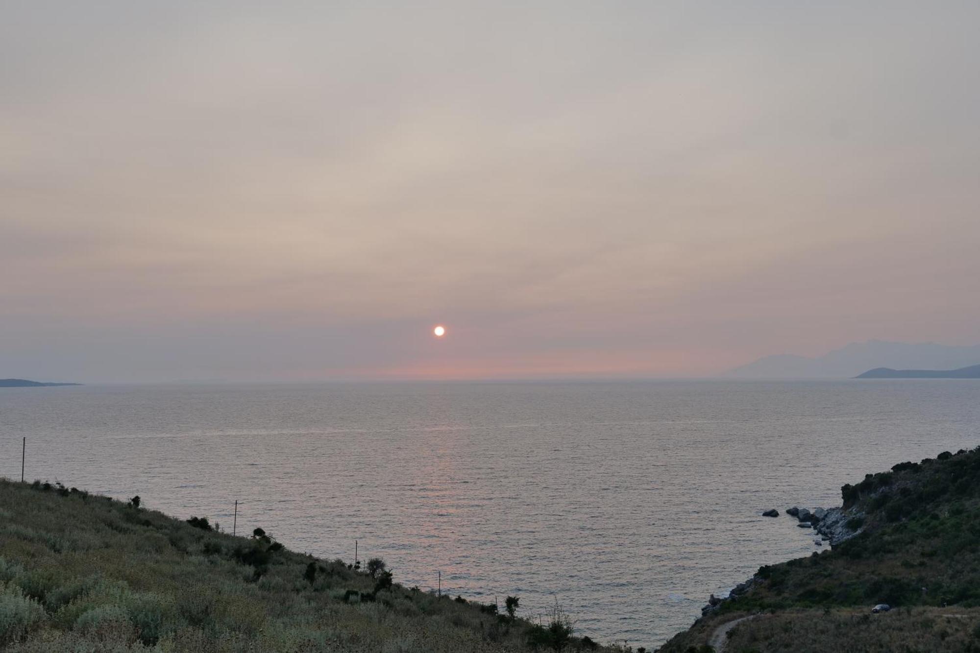 Twins Villa Sarande Bagian luar foto