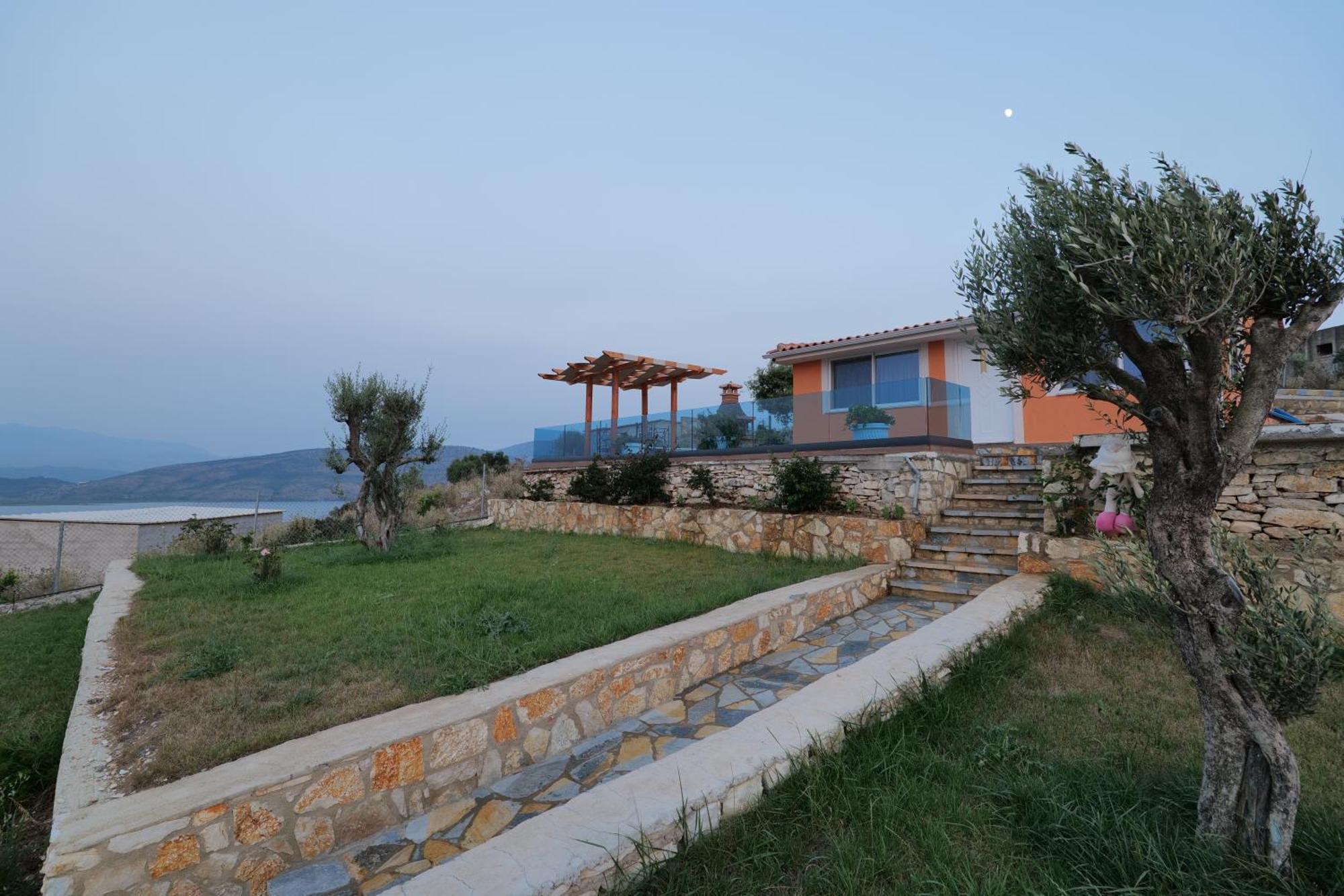 Twins Villa Sarande Bagian luar foto
