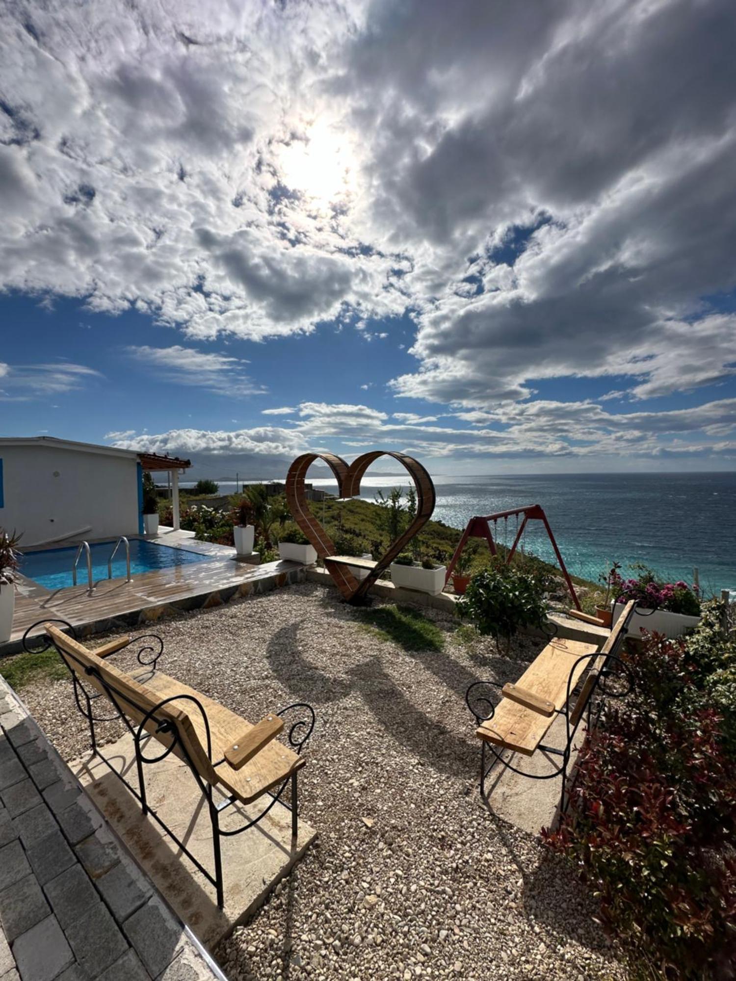 Twins Villa Sarande Bagian luar foto