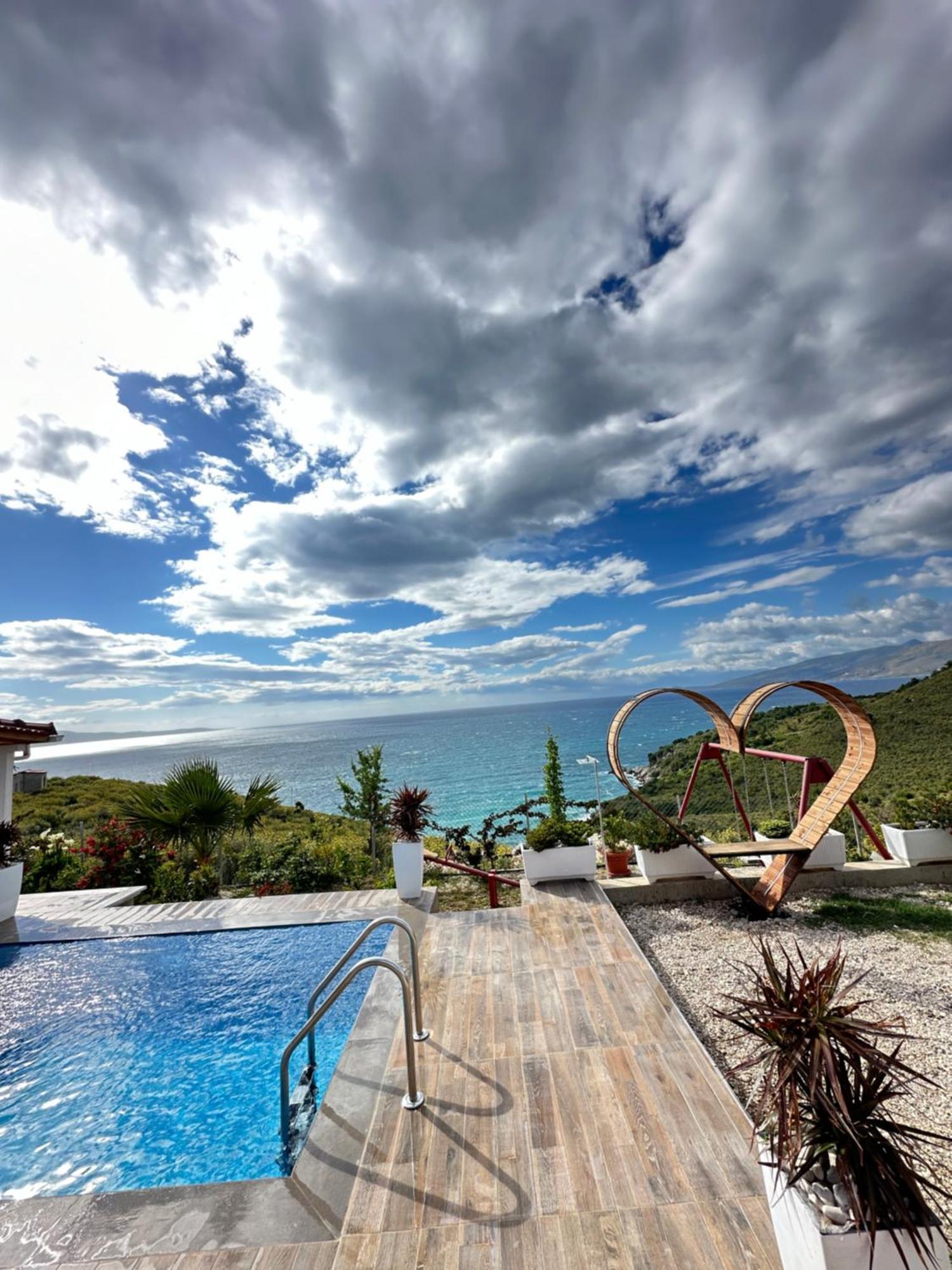 Twins Villa Sarande Bagian luar foto